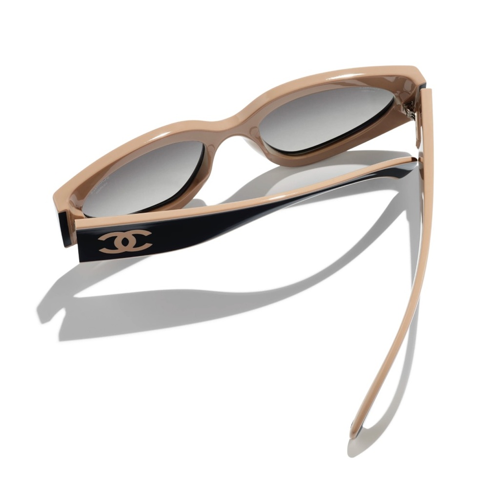 brand new 		
 Chanel CAT EYE SUNGLASSES CLASSICS BLACK & BEIGE UNIVERSAL - Picture 5 of 8